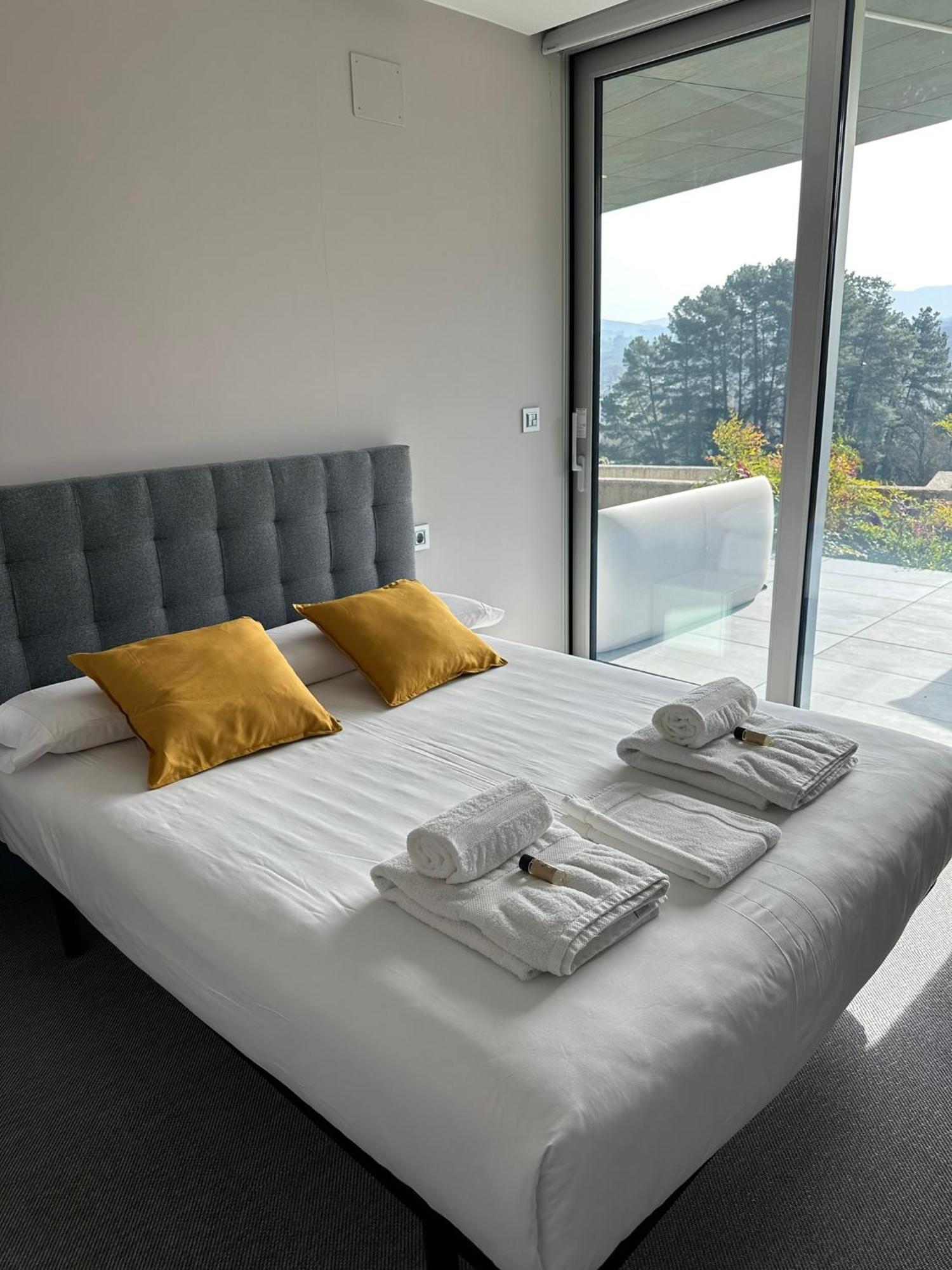 Villa Tres Prismas Exclusive Sarria Exterior foto