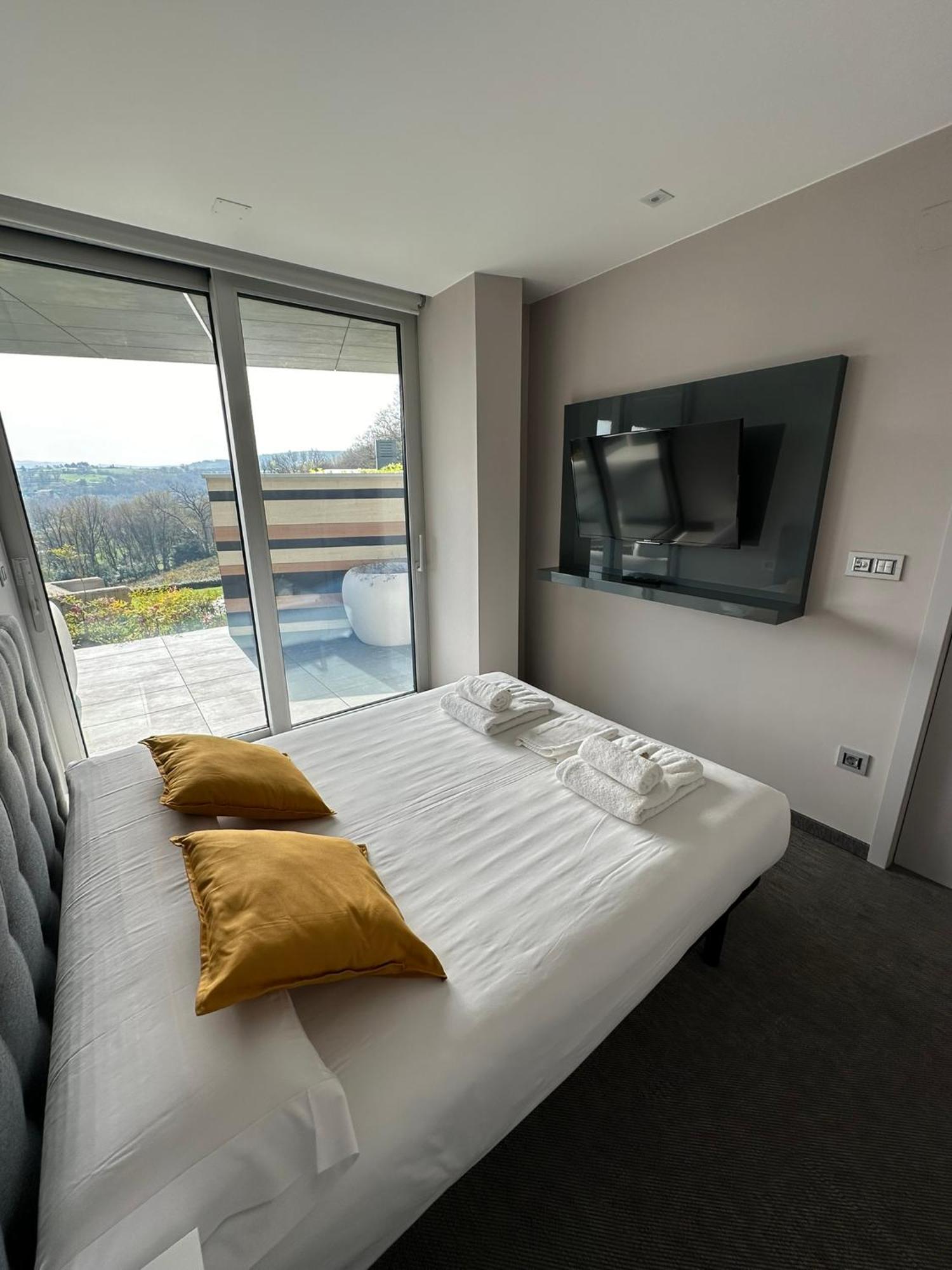Villa Tres Prismas Exclusive Sarria Exterior foto