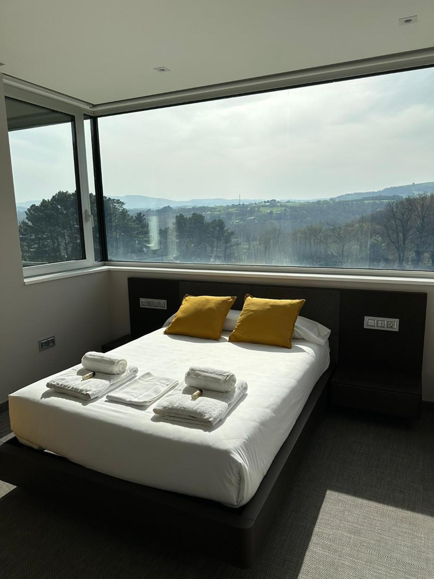 Villa Tres Prismas Exclusive Sarria Exterior foto